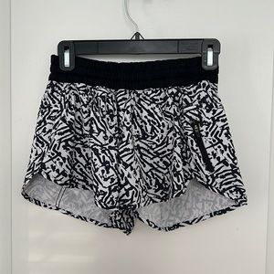 B&W lululemon shorts